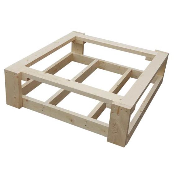 Structure en bois pour doublures de bains nordiques