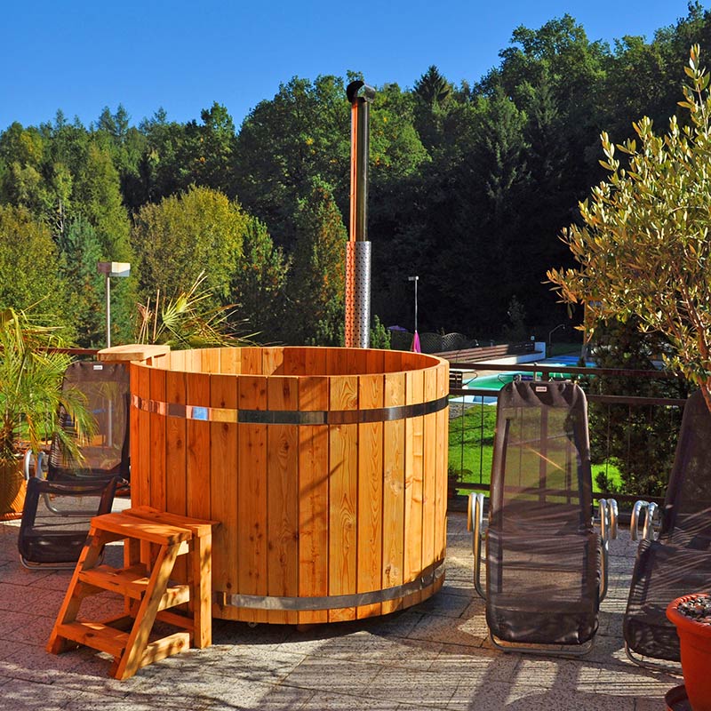 Spa en bois 4-12 personnes