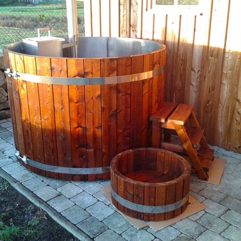 Spa en bois avec insert inox pour 3-8 pers.
